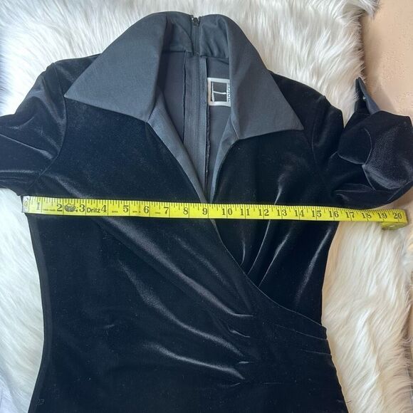 Tadashi Shoji Women's Velvet Jewel Cuff Wrap Top Full Zip Back - Picture 6 of 11